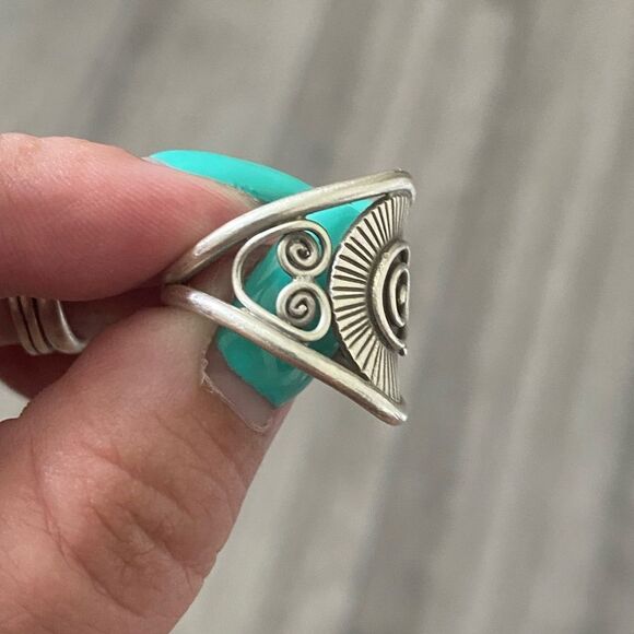 Vintage Sterling Silver Karma Ring - Picture 2 of 5